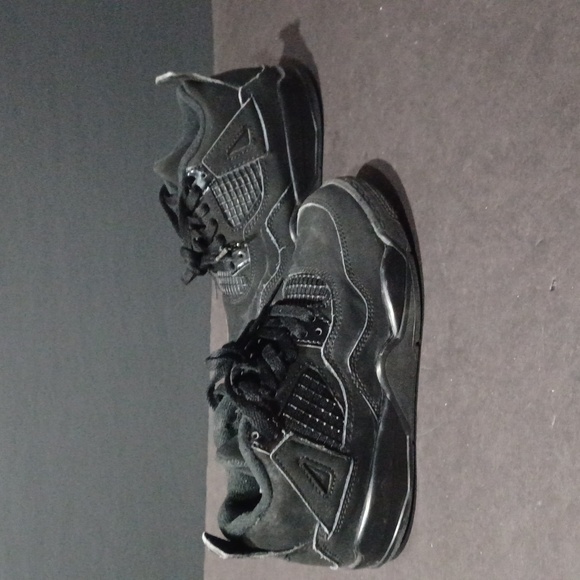 black cat jordan 4 gs